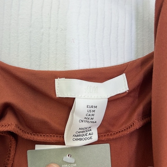 H&M - NWT Brick Red Polyester Jersey Sleeveless Thong Bodysuit Size Medium - Picture 10 of 14